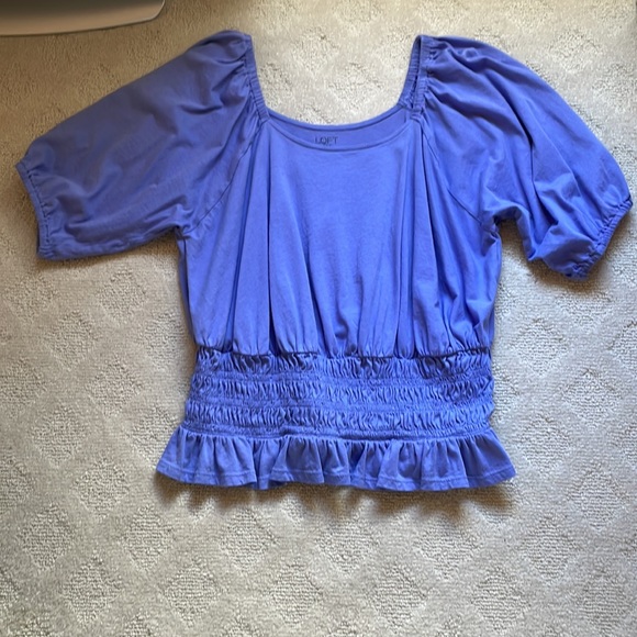 “LOFT” PERIWINKLE TOP SIZE L - Picture 2 of 5